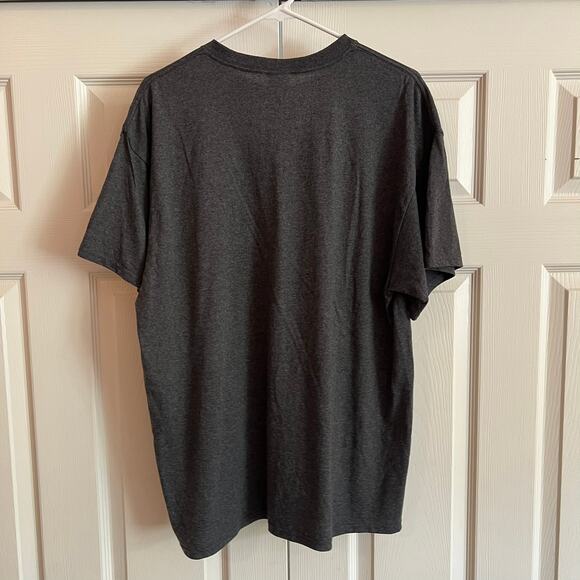 Tom Brady Patriots/Bucs Signatures Thank You for the Memories Gray T-shirt XL - Picture 2 of 6